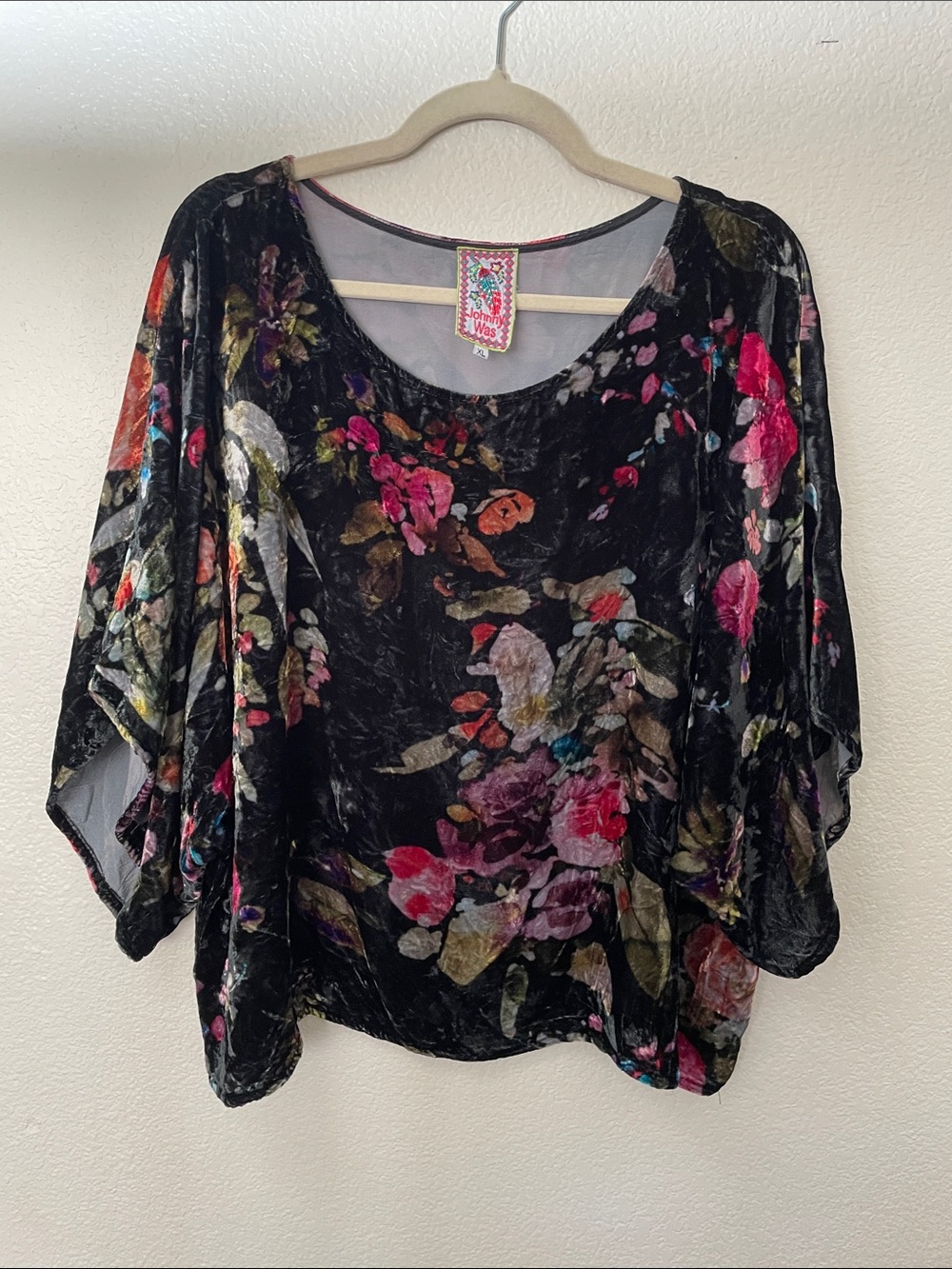 Johnny Was Black Velvet pink& green Floral Dolman Tunic with silk blend Xl